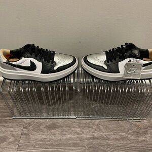 Air Jordan 1 "Silver Toe" sneakers